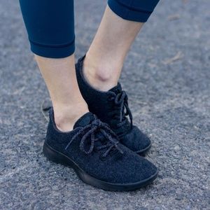 Allbirds merino wool runners - dark gray